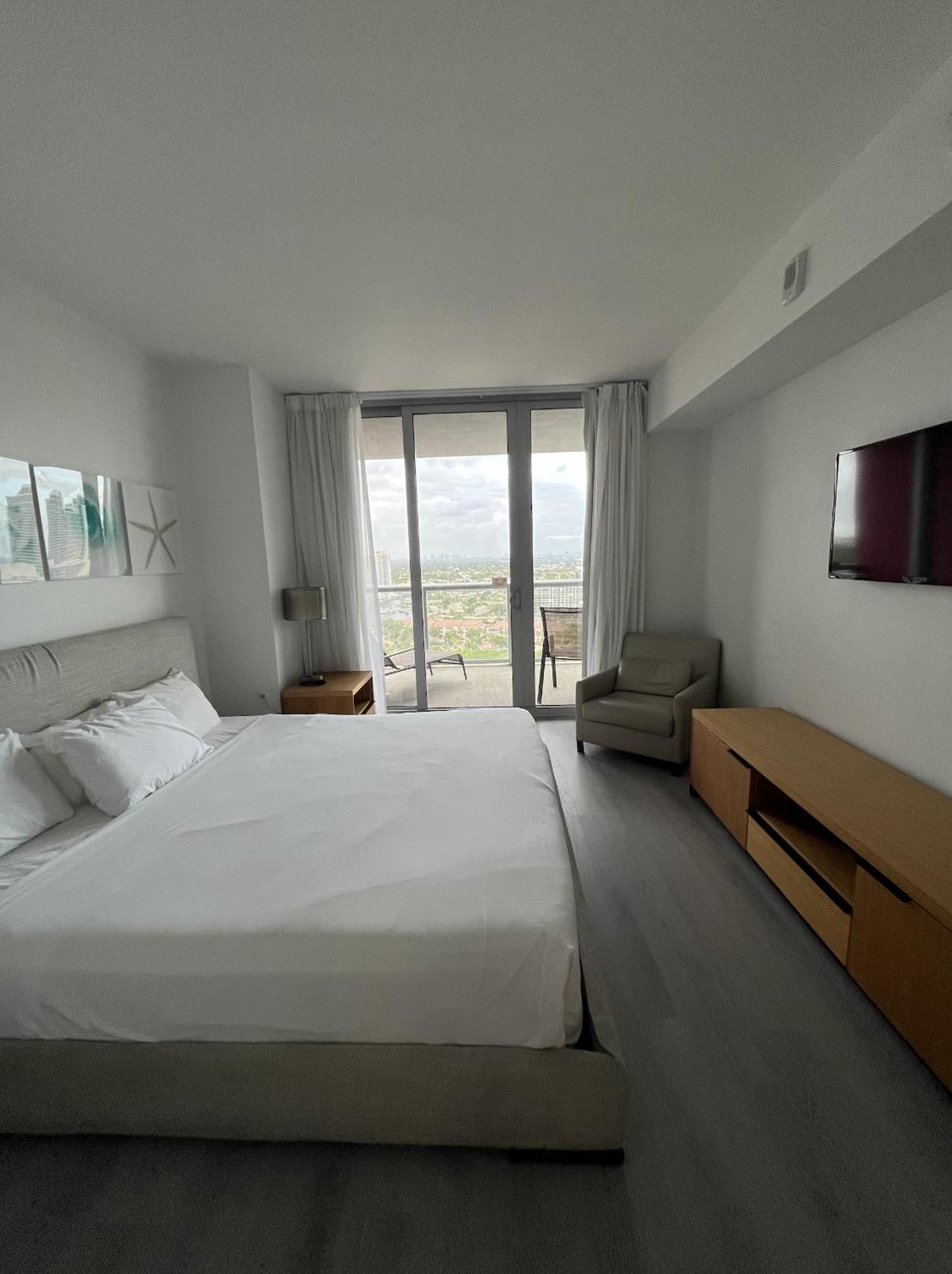 23Rd Floor Luxury & Spacious Beachwalk Resort Apartment With Amazing View Hallandale Beach Exteriér fotografie